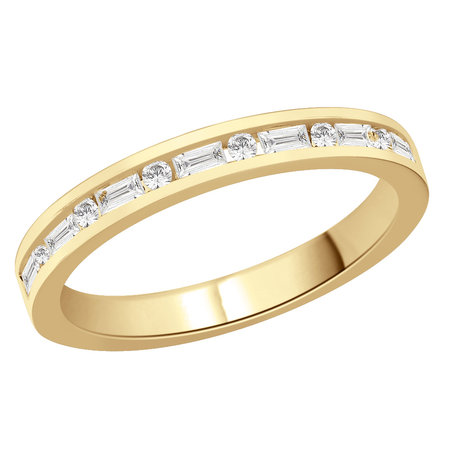 Channel set round and baguette cut diamonds set in a yellow gold ring\\n\\n11/03/2016 16:59